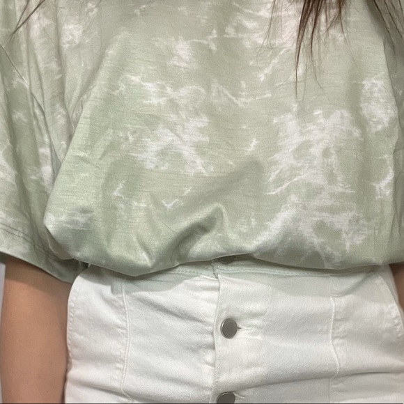 Bleached Green Top - Picture 6 of 7